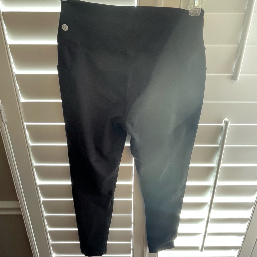 Zella Black High-Waisted Leggings - Picture 3 of 5